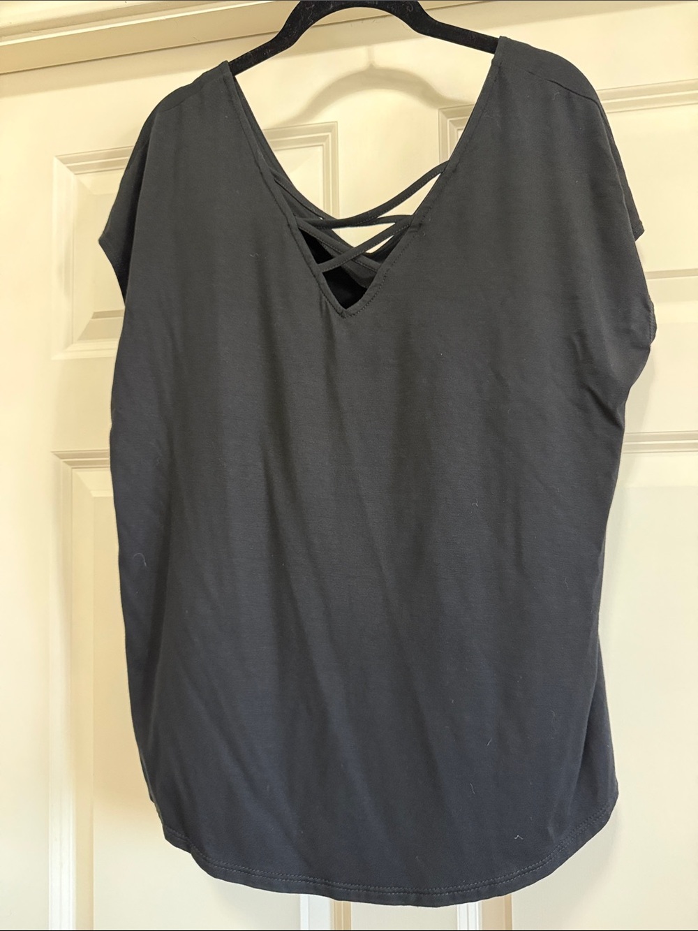Lisette Montreal Women’s Black Crisscross V-Neck Top Size L